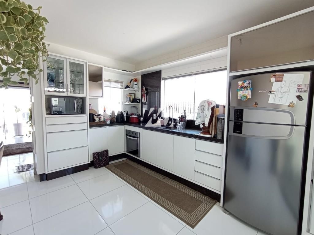 Casa em Bela Vista, Palhoça. 3 quartos, 117m². Imagem 2 de 14